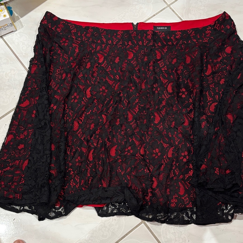 Torrid Black Lace Skirt with Red Underlay